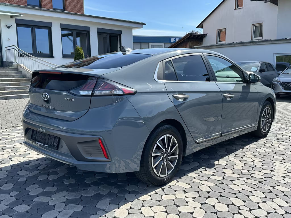 Hyundai Ioniq