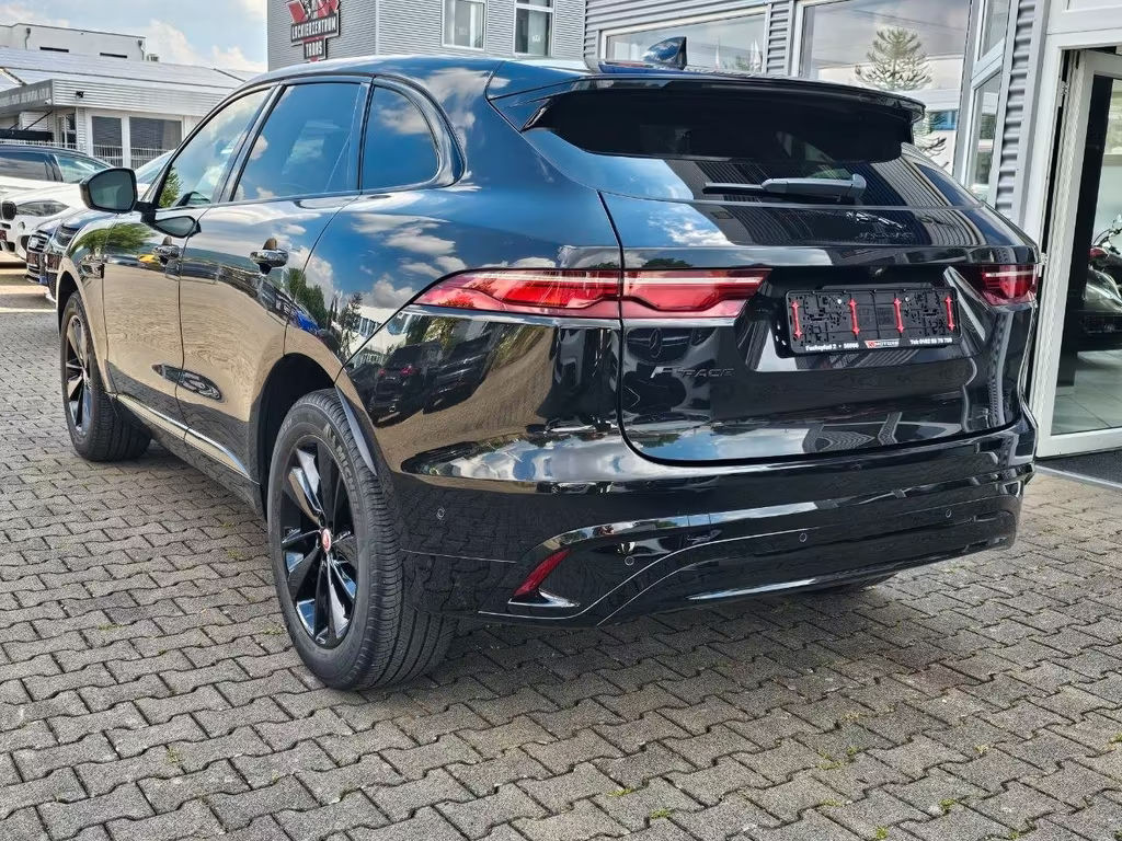 Jaguar F-Pace