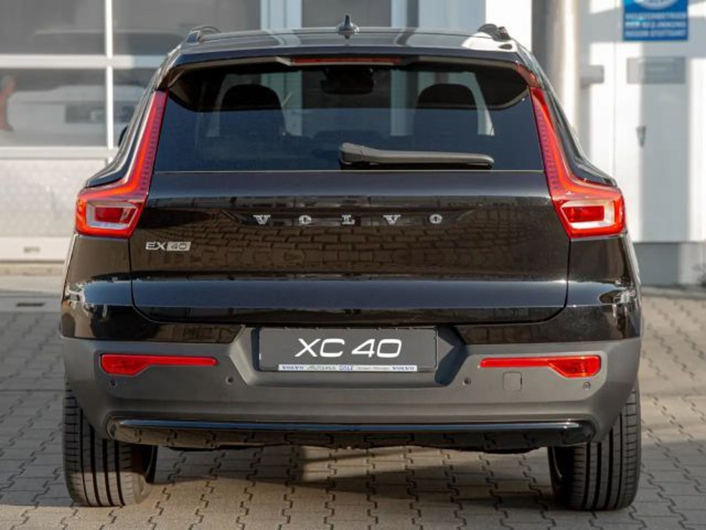 Volvo EX40