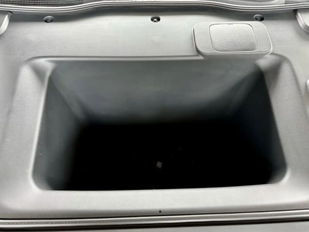 Mazda 6e