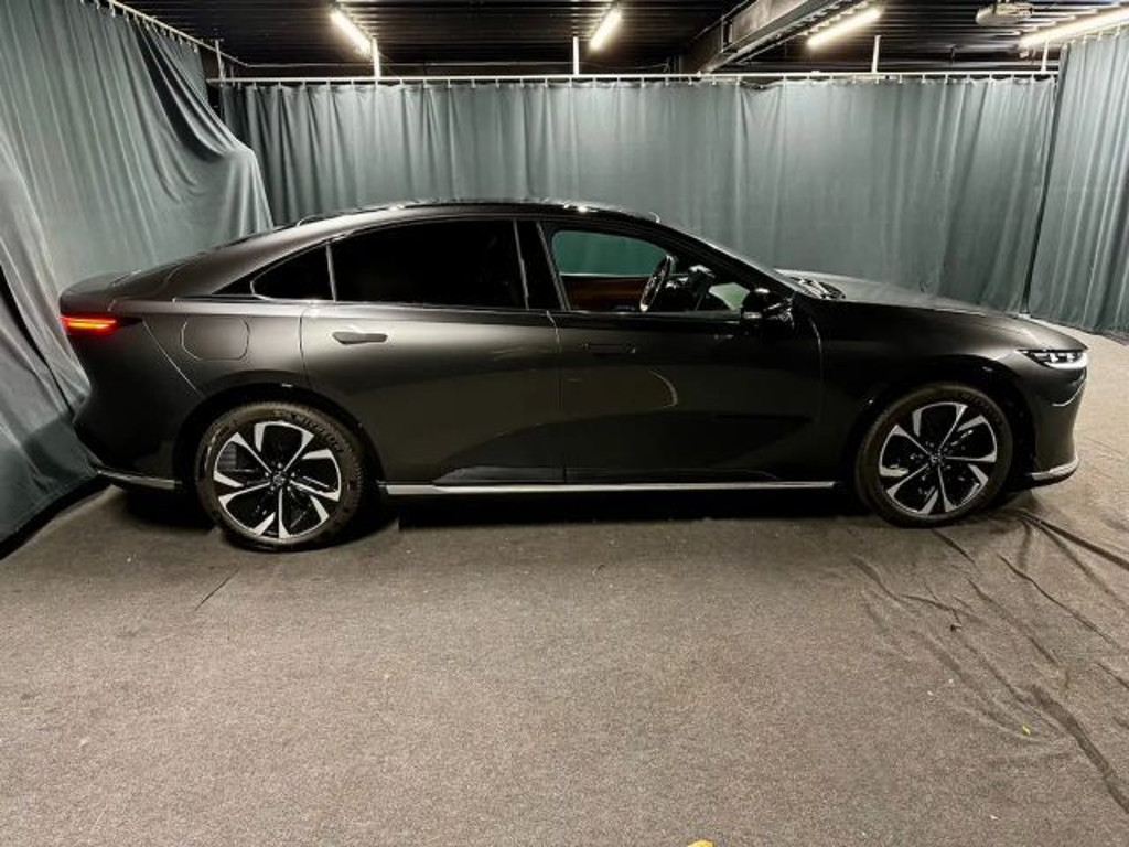 Mazda 6e