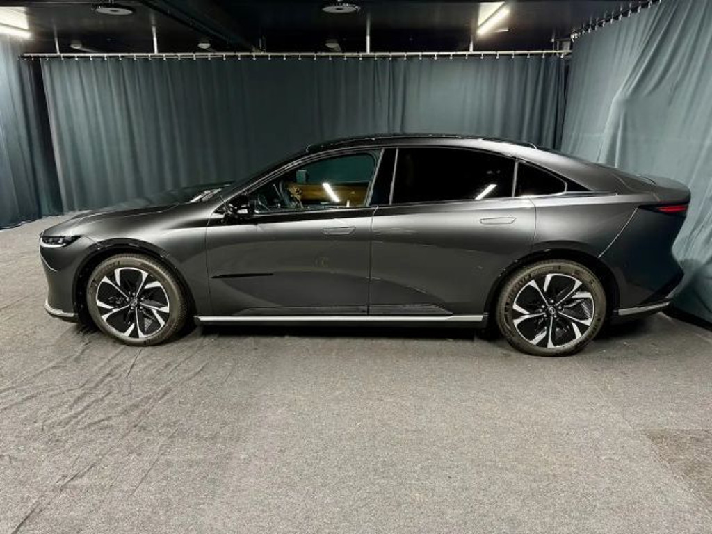 Mazda 6e