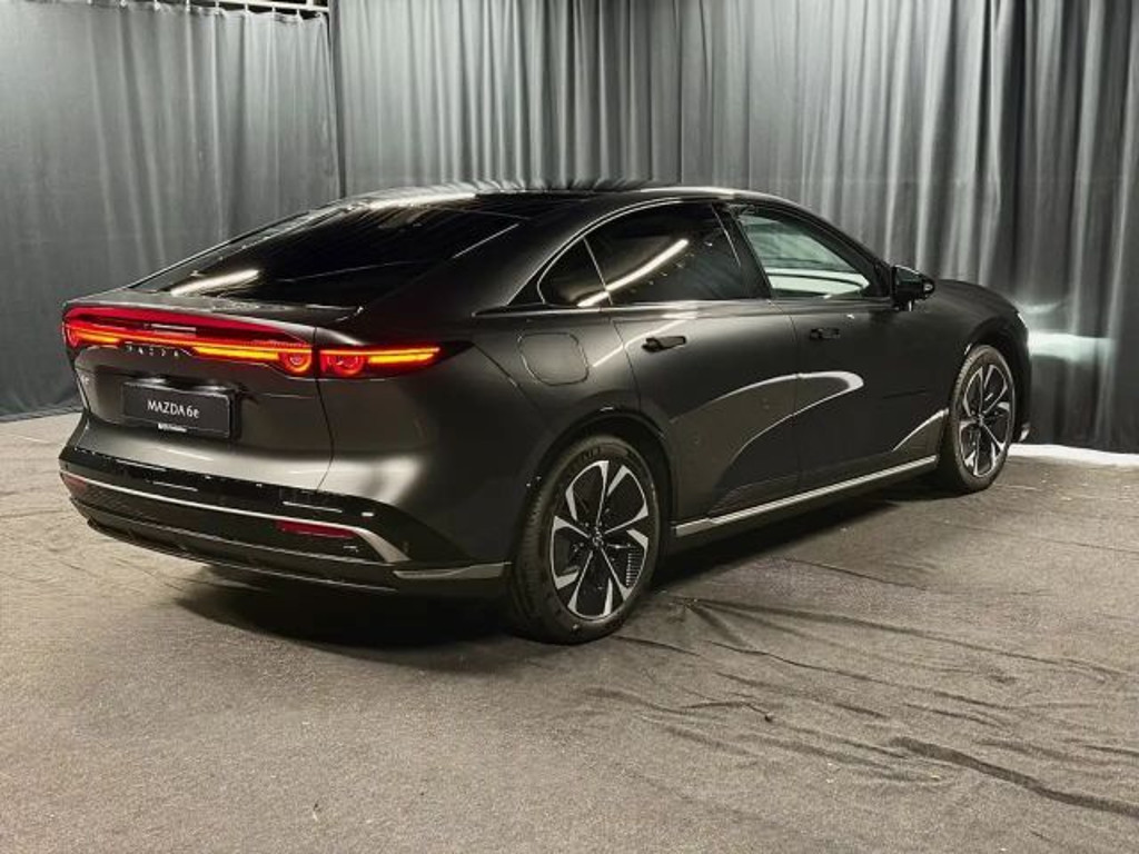 Mazda 6e