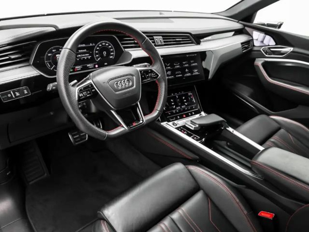 Audi Q8 e-tron