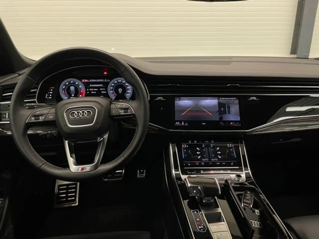 Audi SQ8