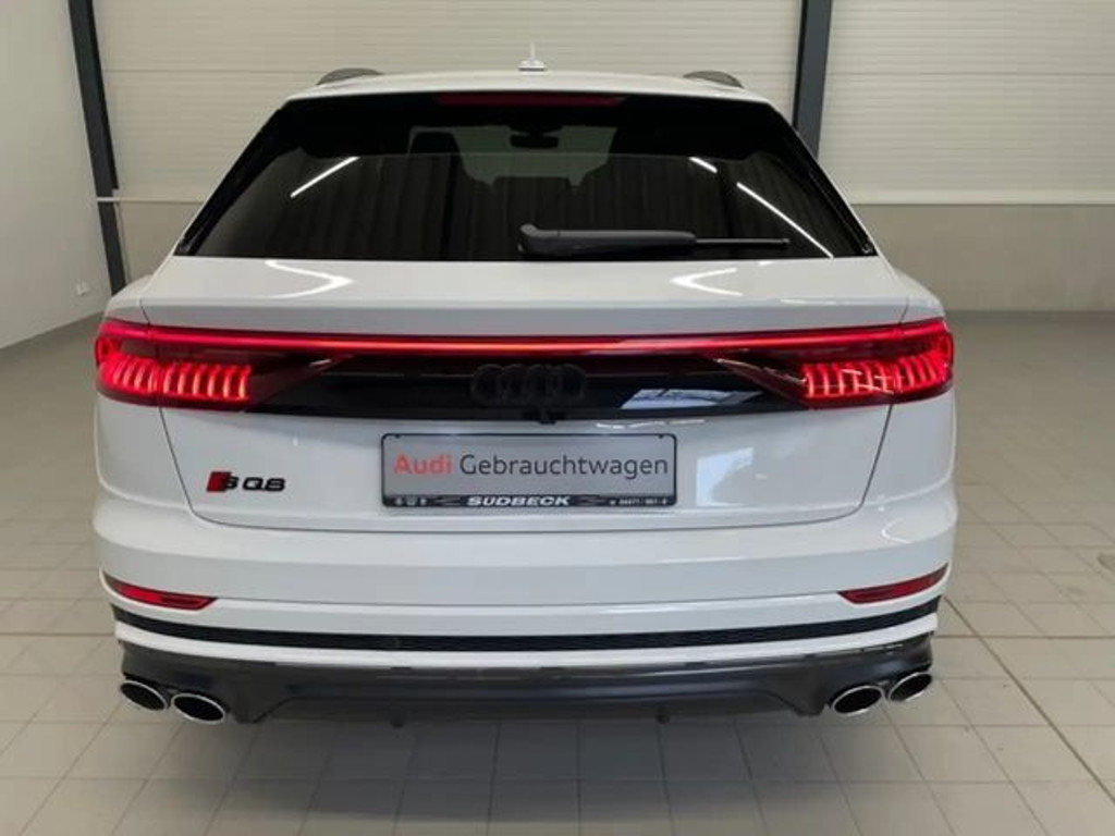 Audi SQ8