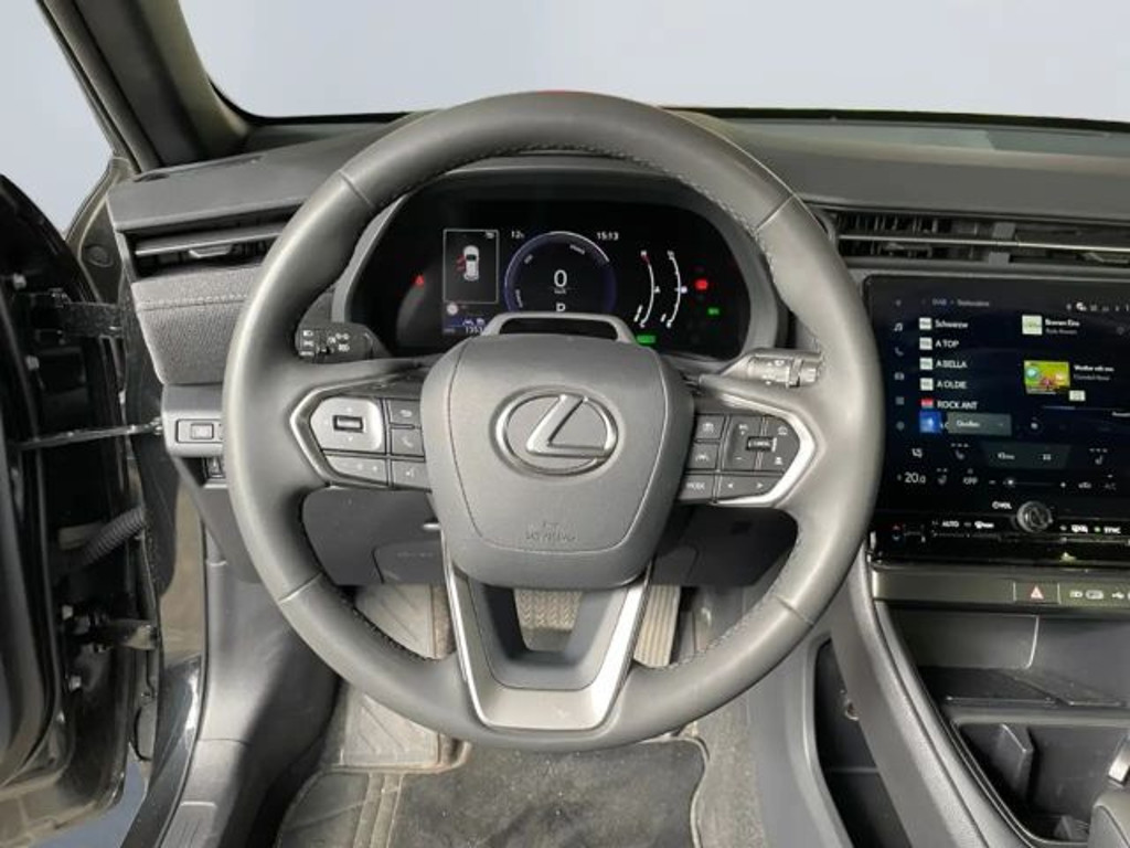 Lexus LBX