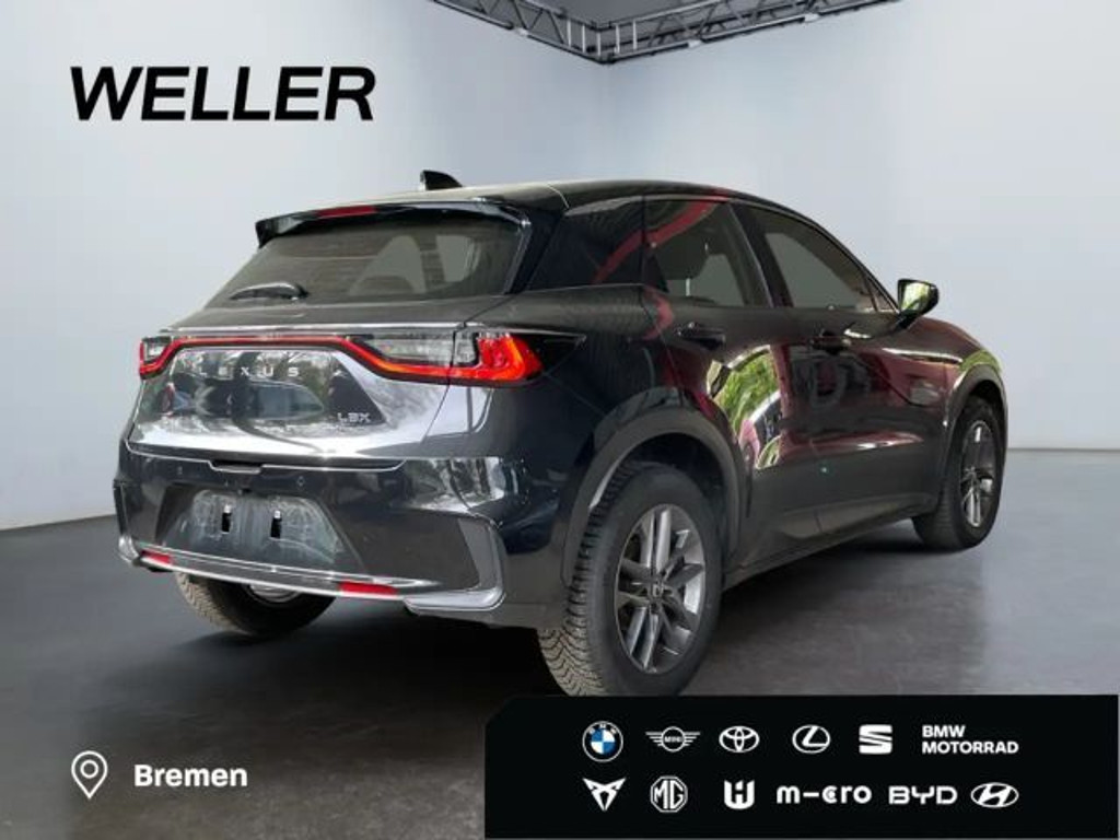 Lexus LBX