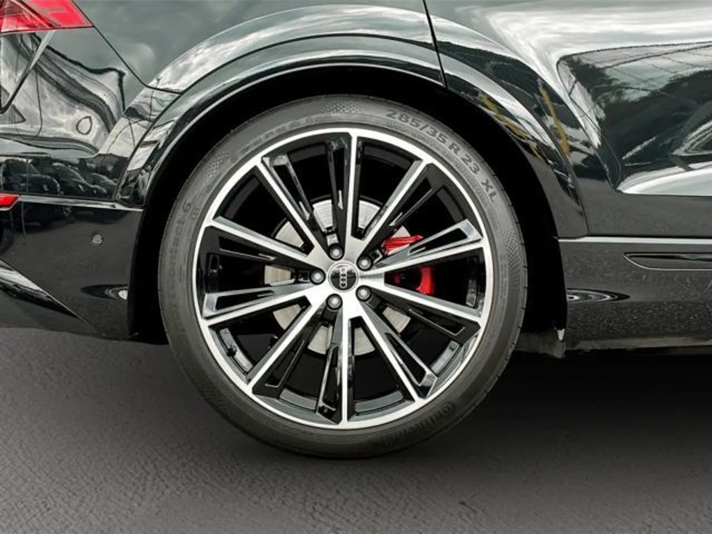Audi SQ8