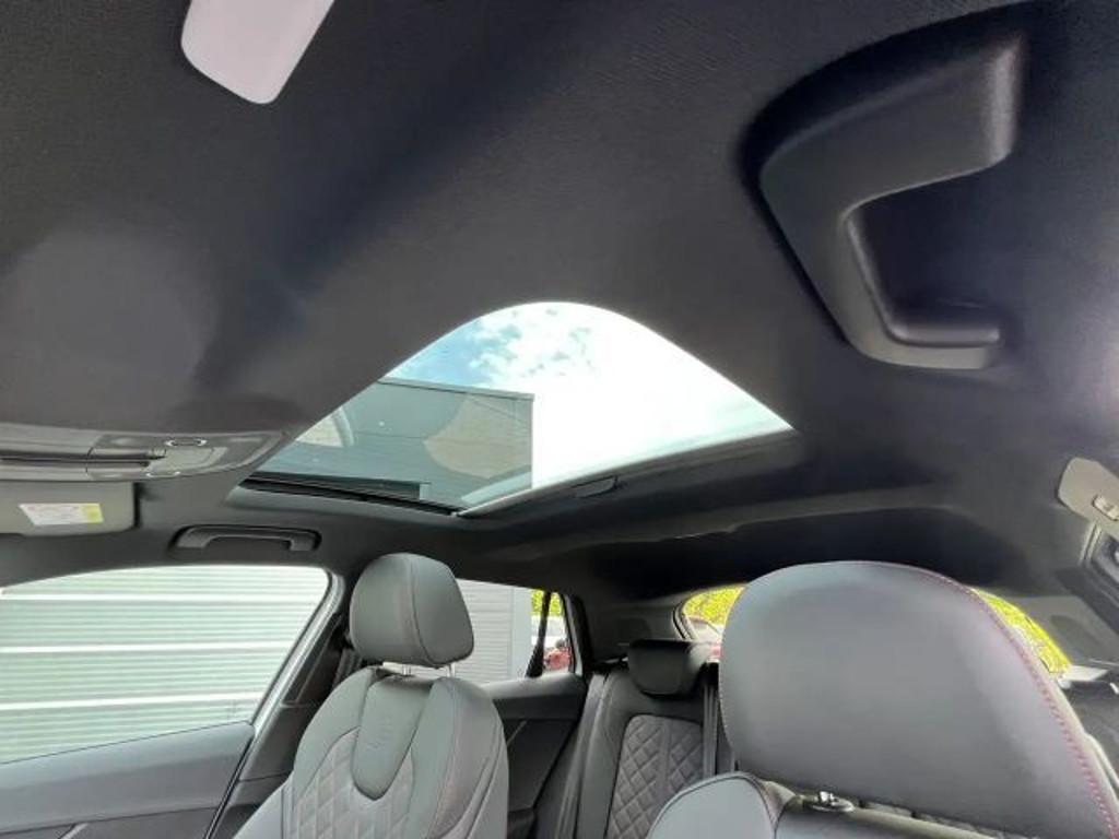 Audi SQ2