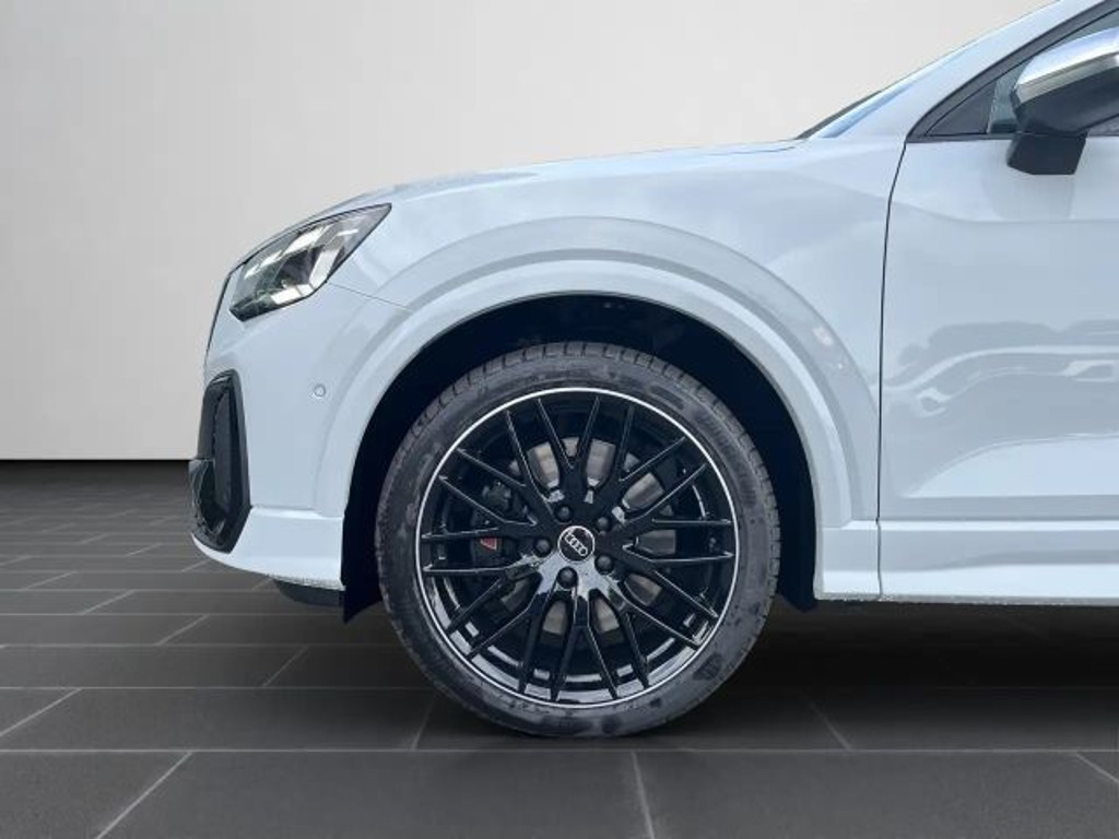 Audi SQ2
