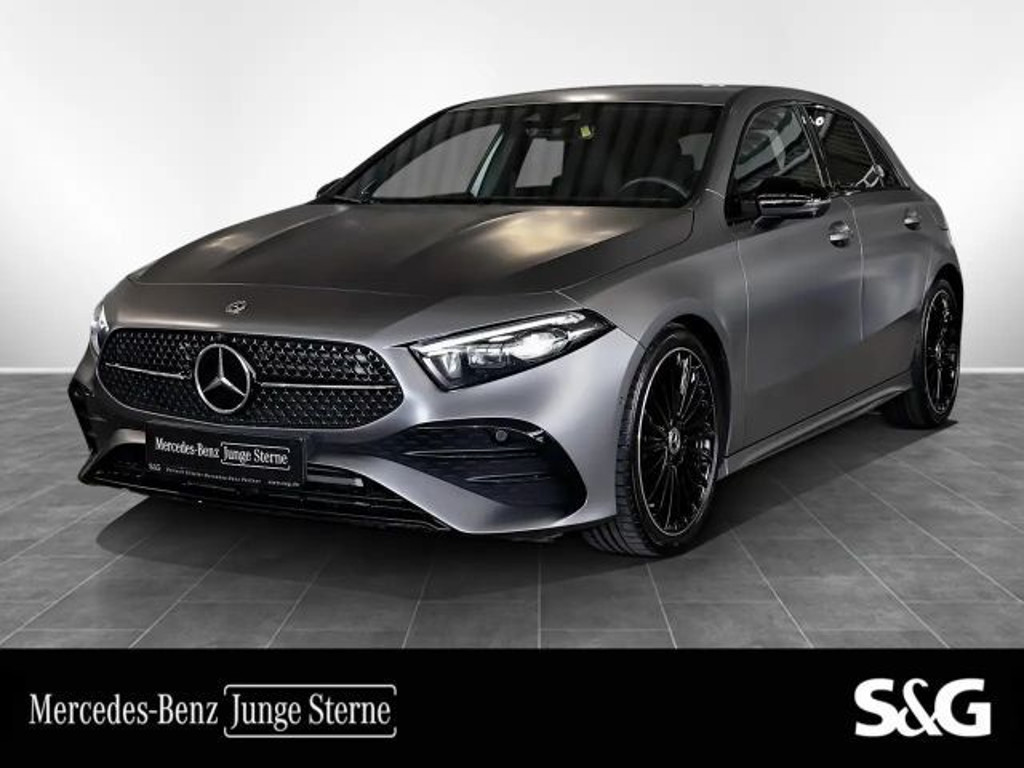 Mercedes-Benz A-Klasse A 220 AMG Line A 220 d