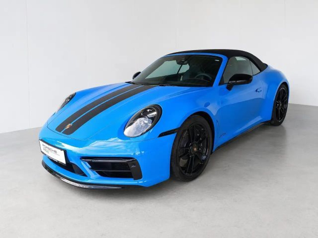 Porsche 911 GTS Carrera Cabriolet
