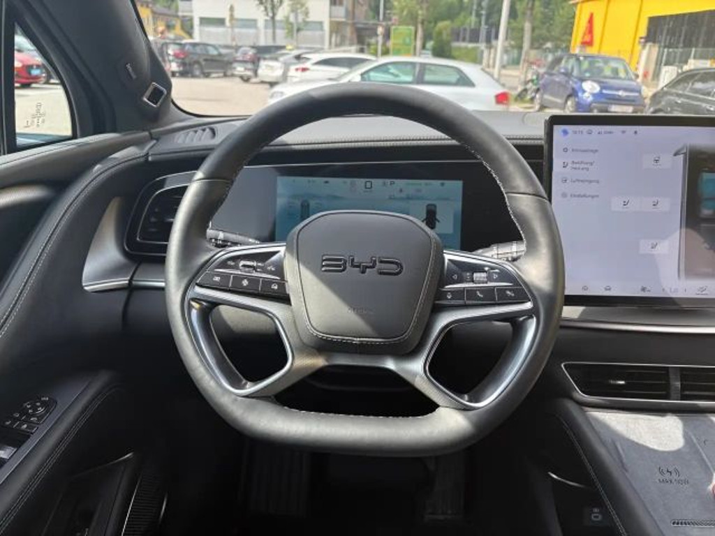 BYD Sealion 7