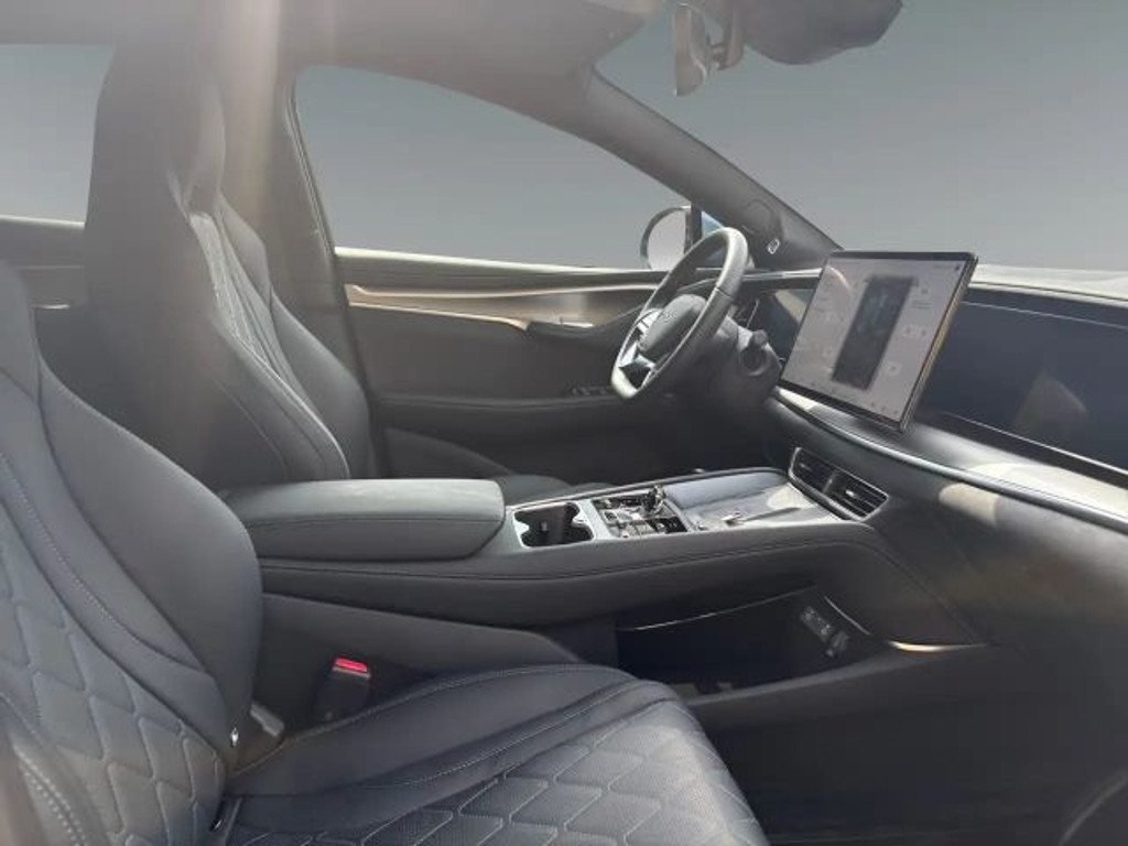 BYD Sealion 7