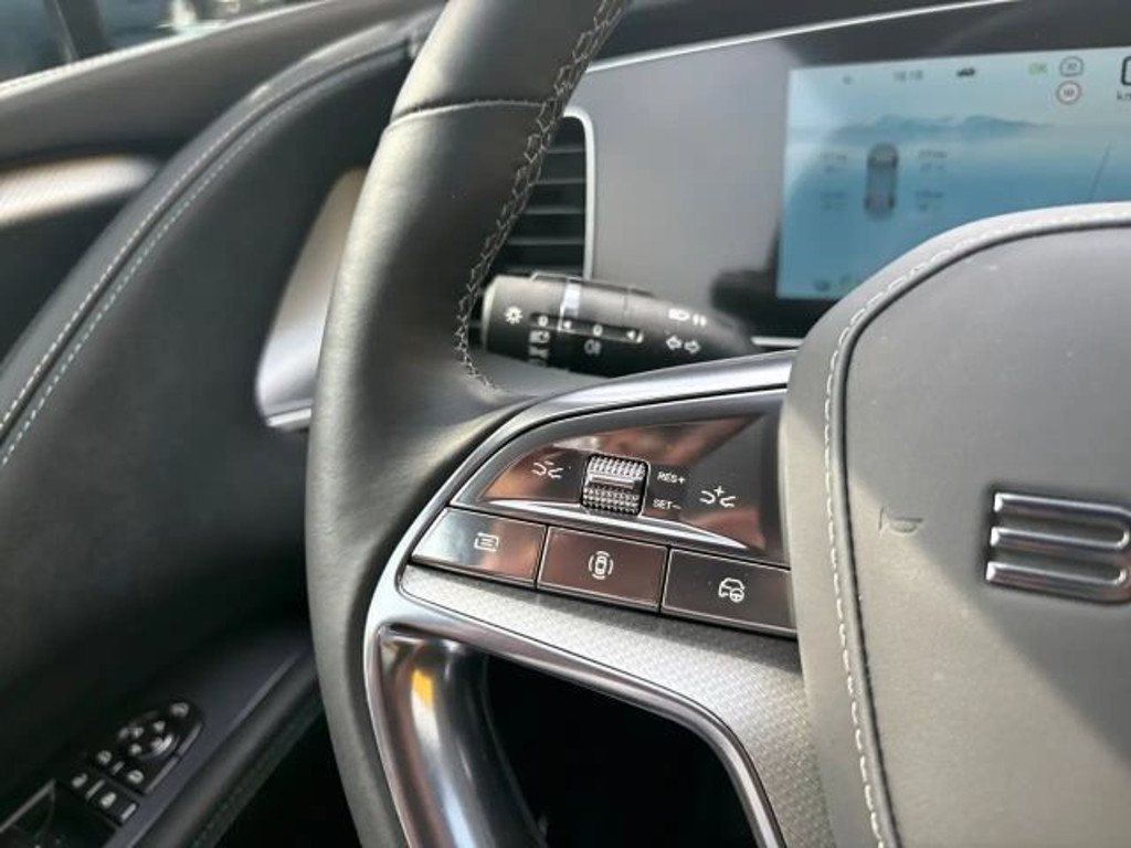 BYD Sealion 7