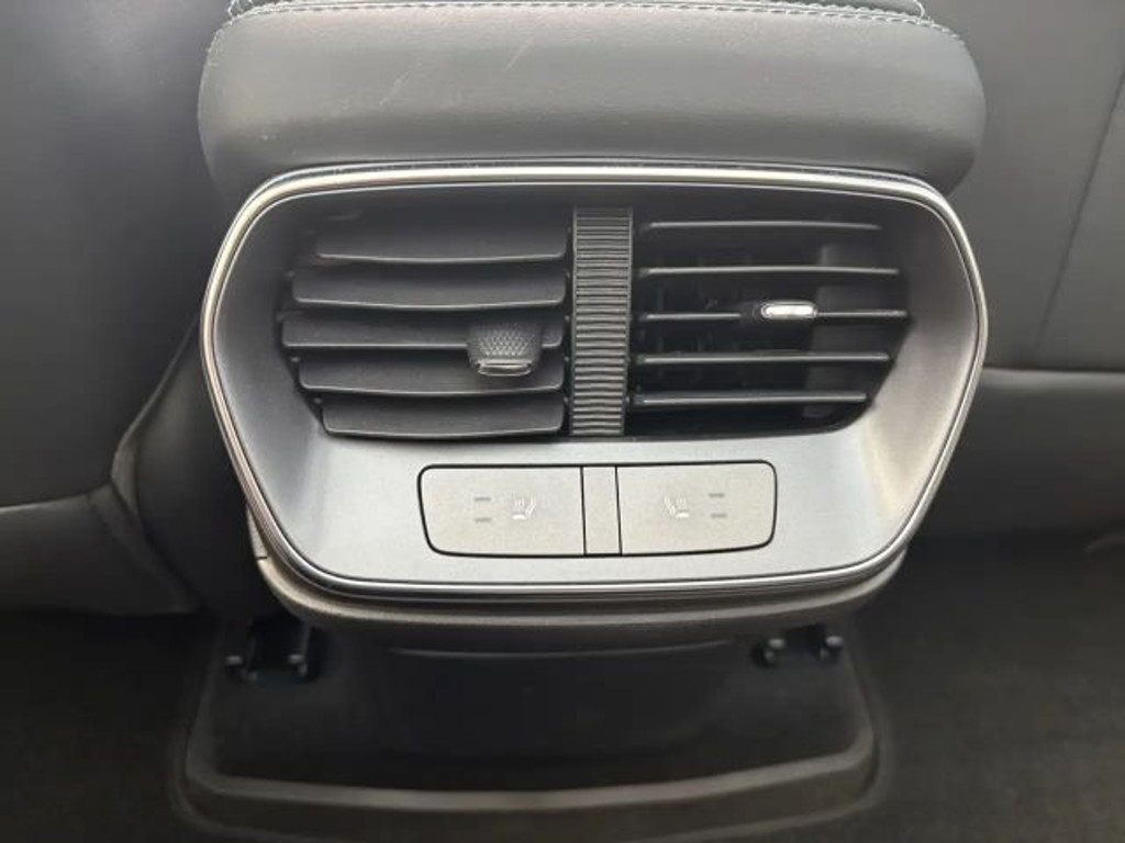 BYD Sealion 7