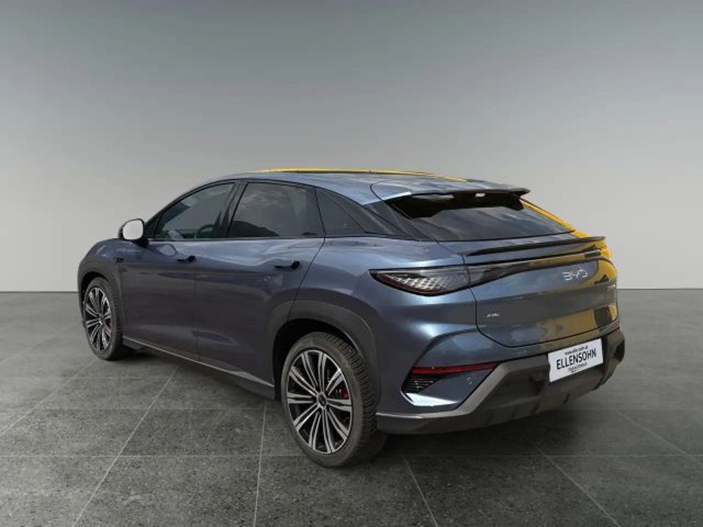 BYD Sealion 7