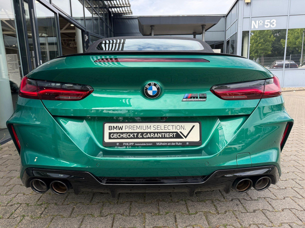 BMW M8