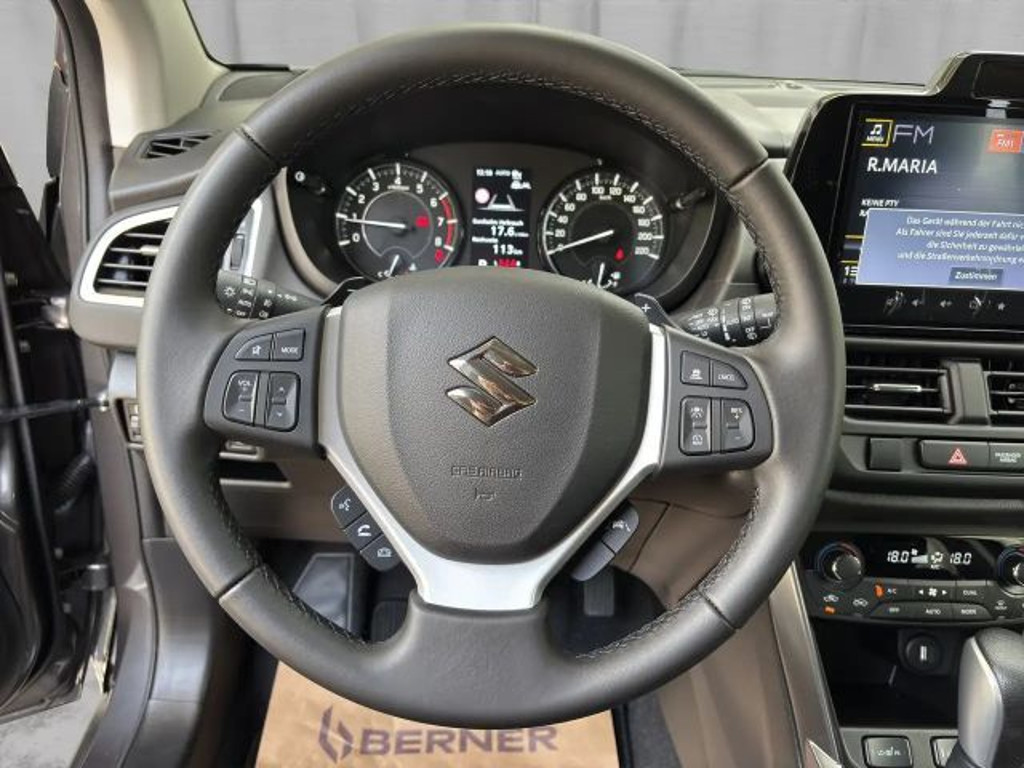 Suzuki S-Cross