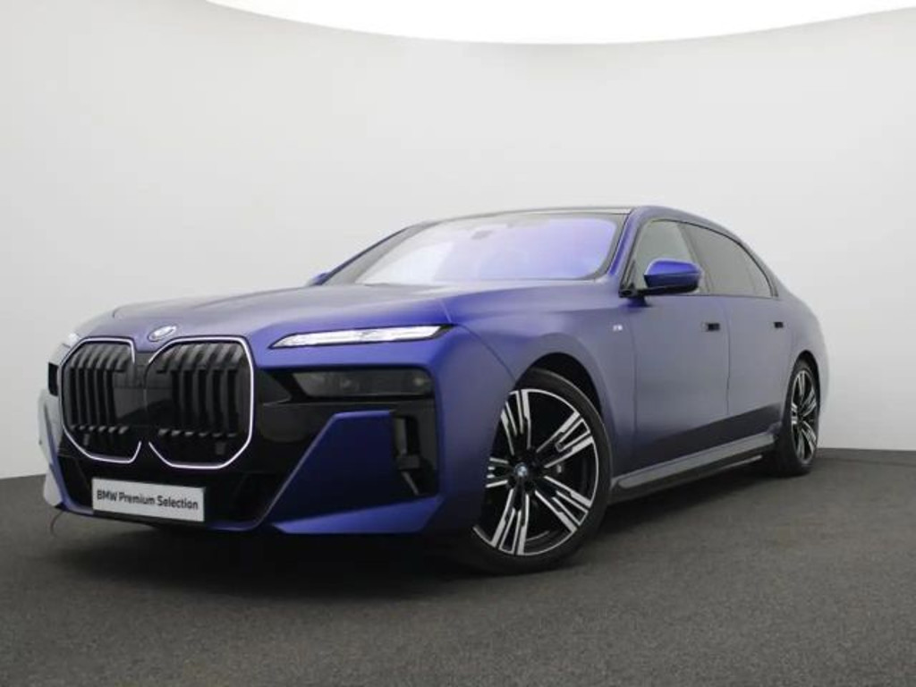 BMW i7 Sedan