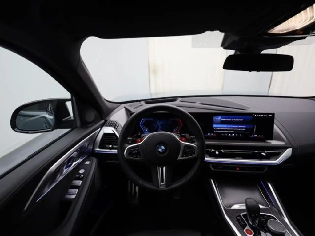 BMW XM