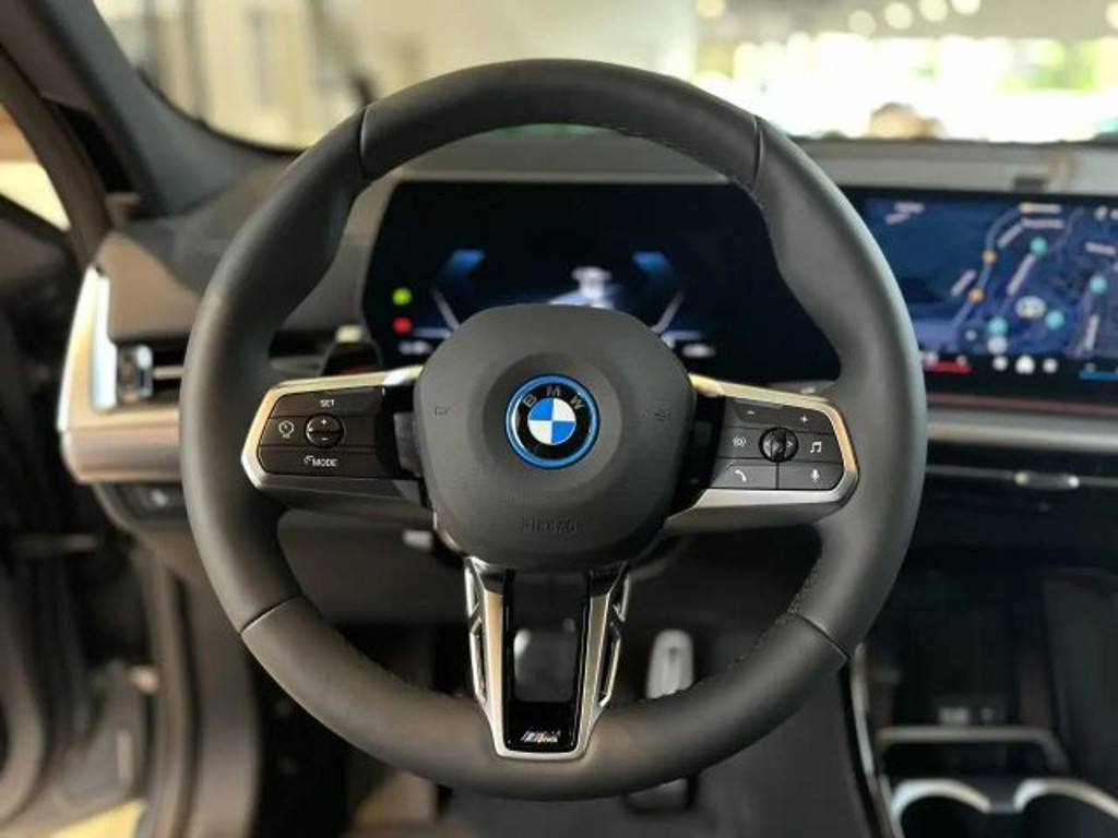 BMW iX2