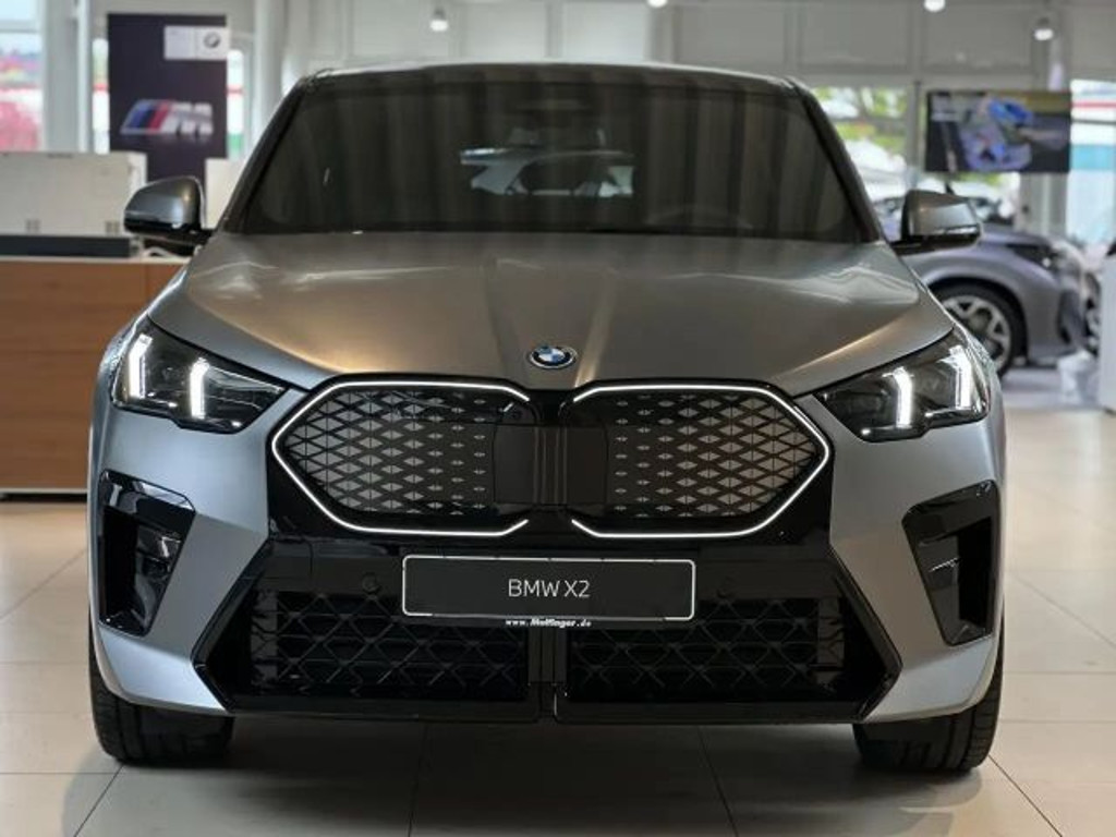 BMW iX2
