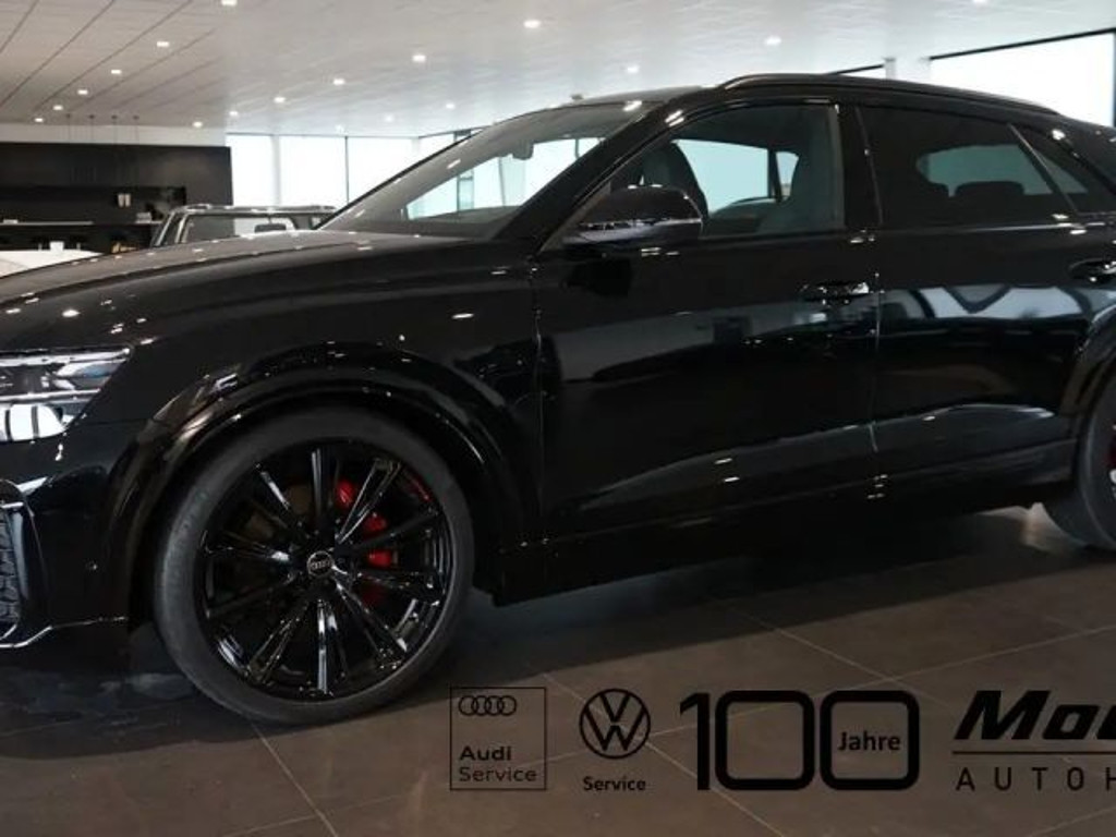 Audi Q8 S-Line