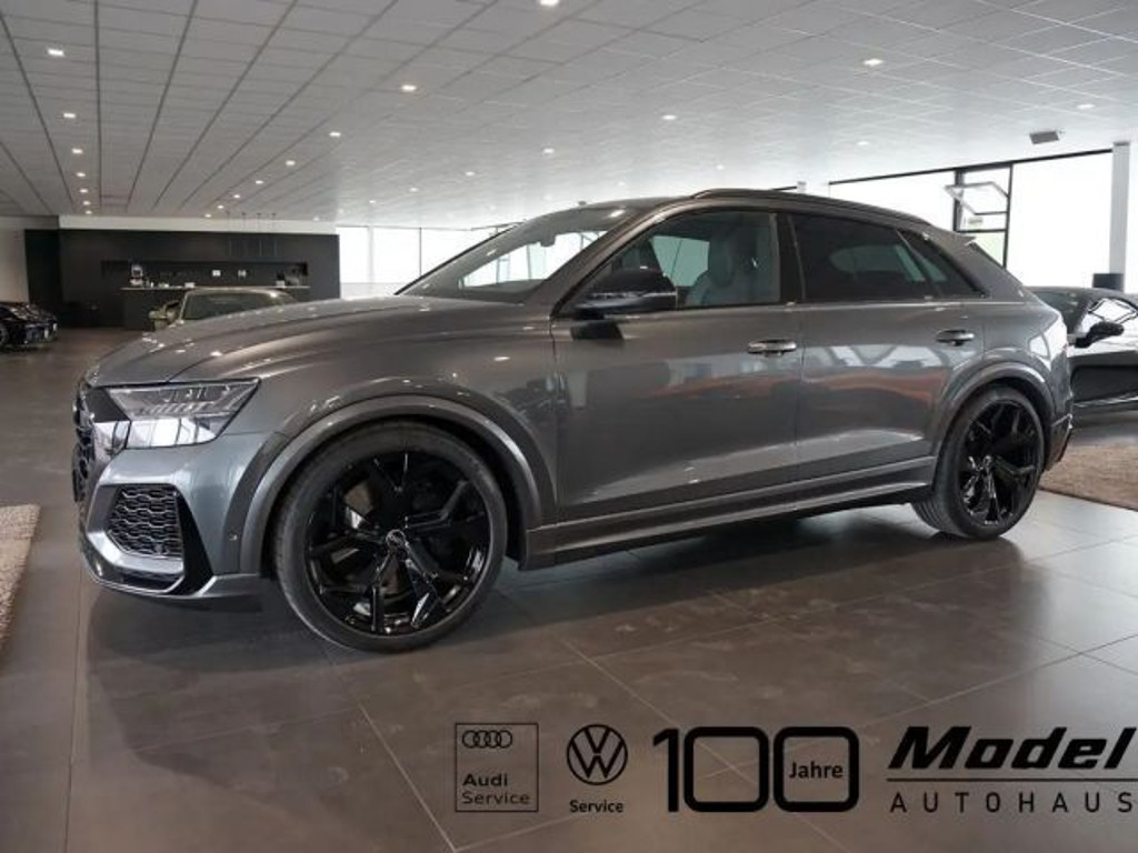 Audi RS Q8 | Pano | Matrix | HuD | B&O | AHK | 23"