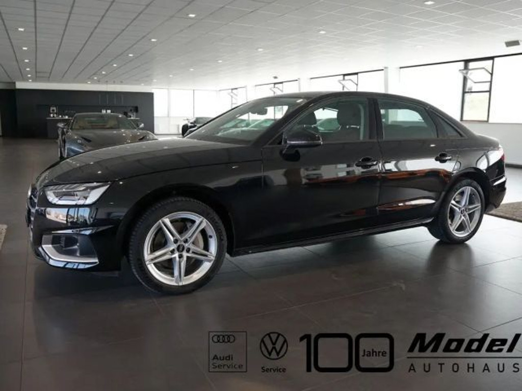 Audi A4 Sedan Quattro 40 TFSI