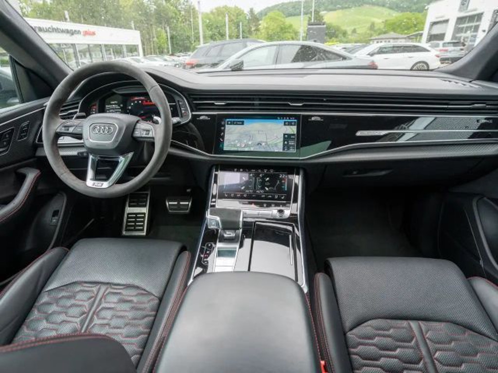 Audi RS Q8