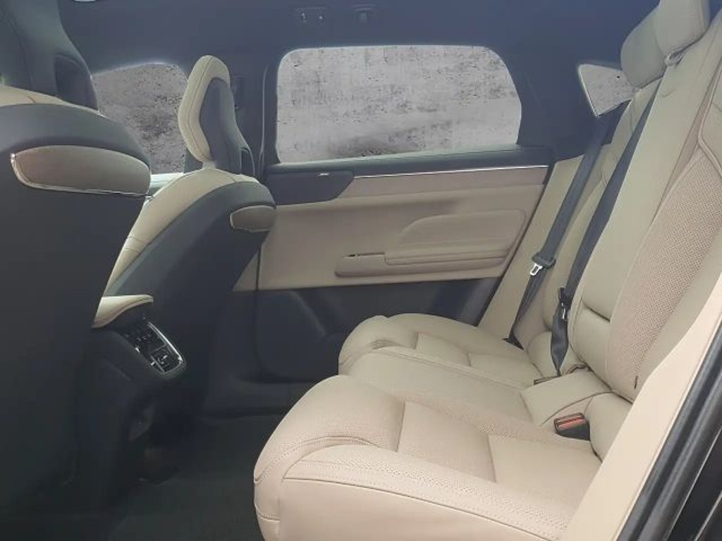 Volvo ES90