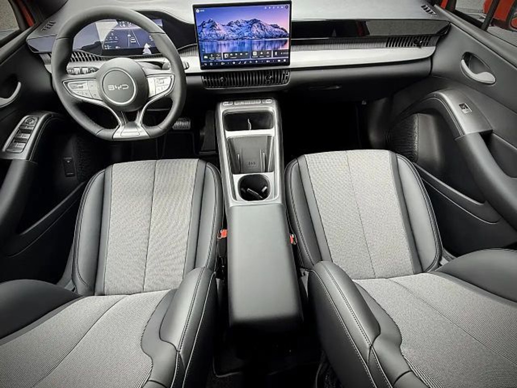BYD Dolphin