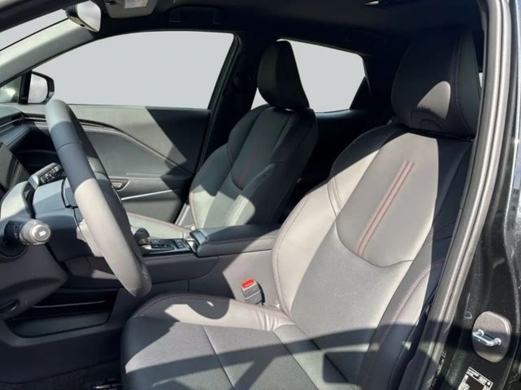 Lexus LBX
