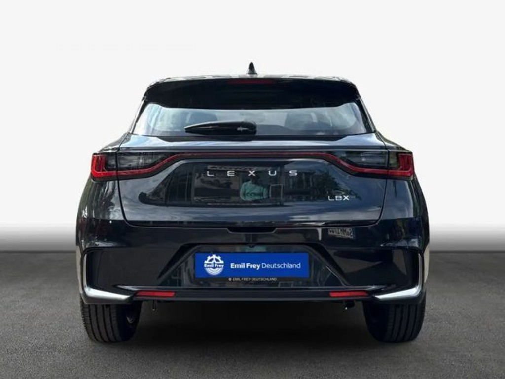 Lexus LBX