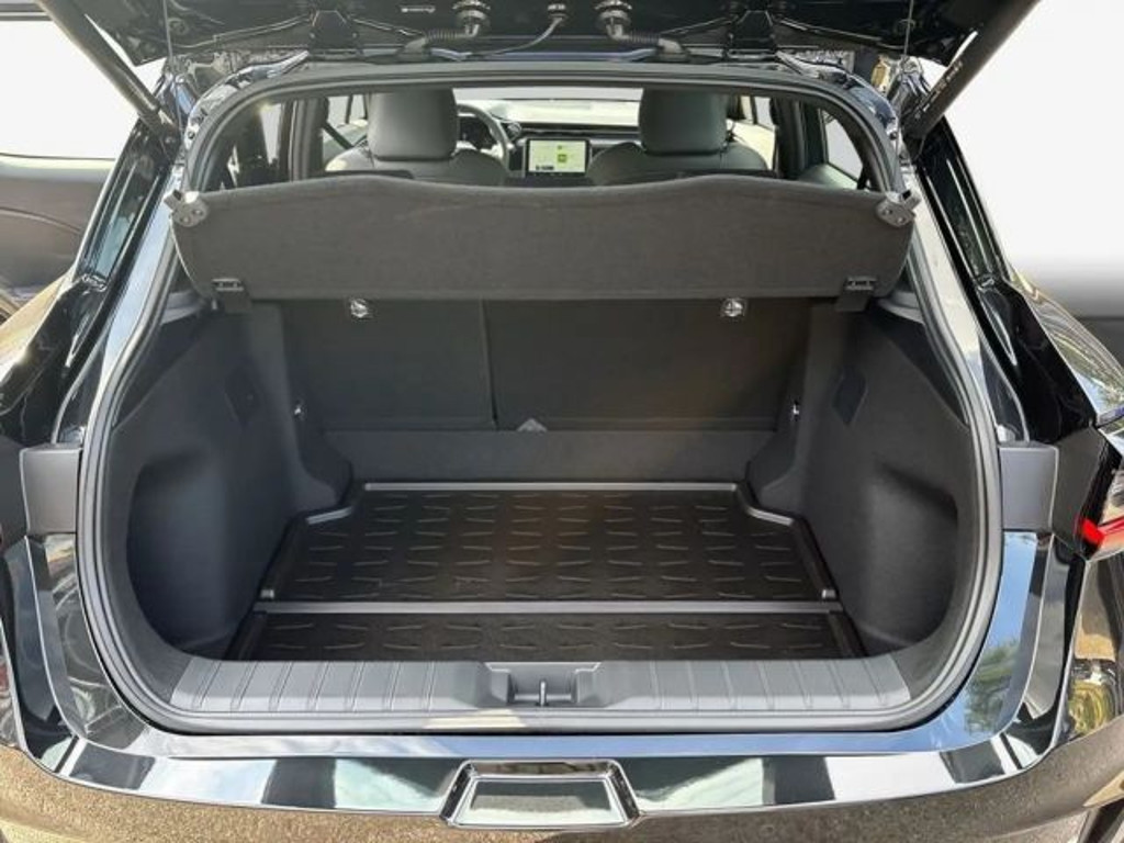 Lexus LBX