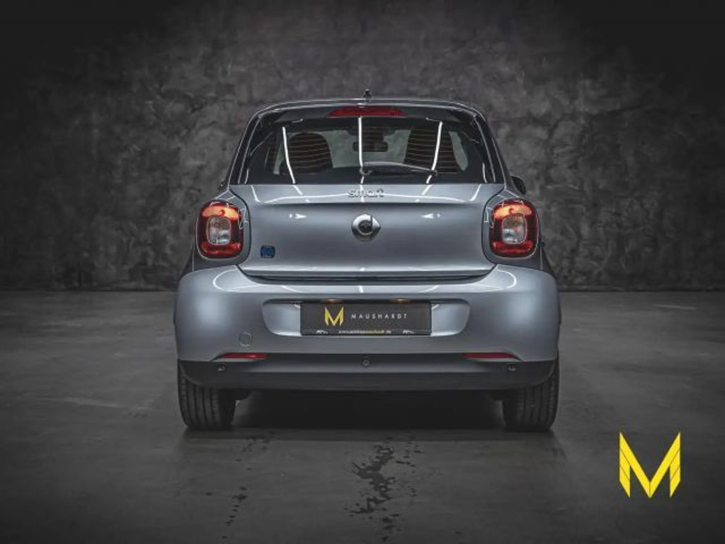 Smart EQ forfour