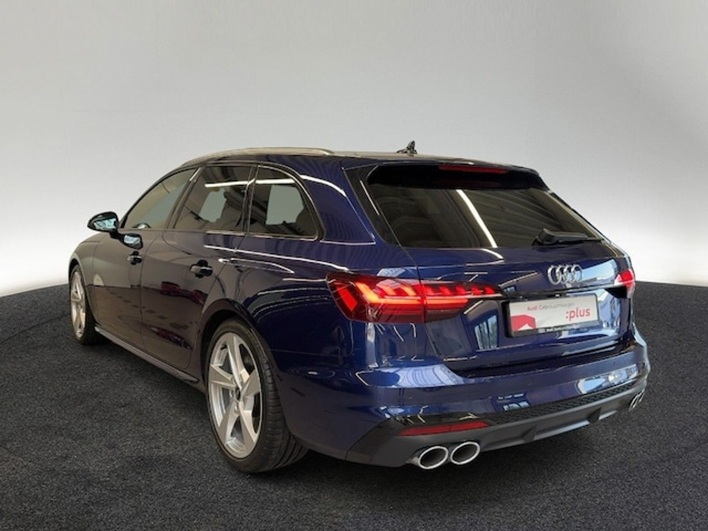 Audi S4