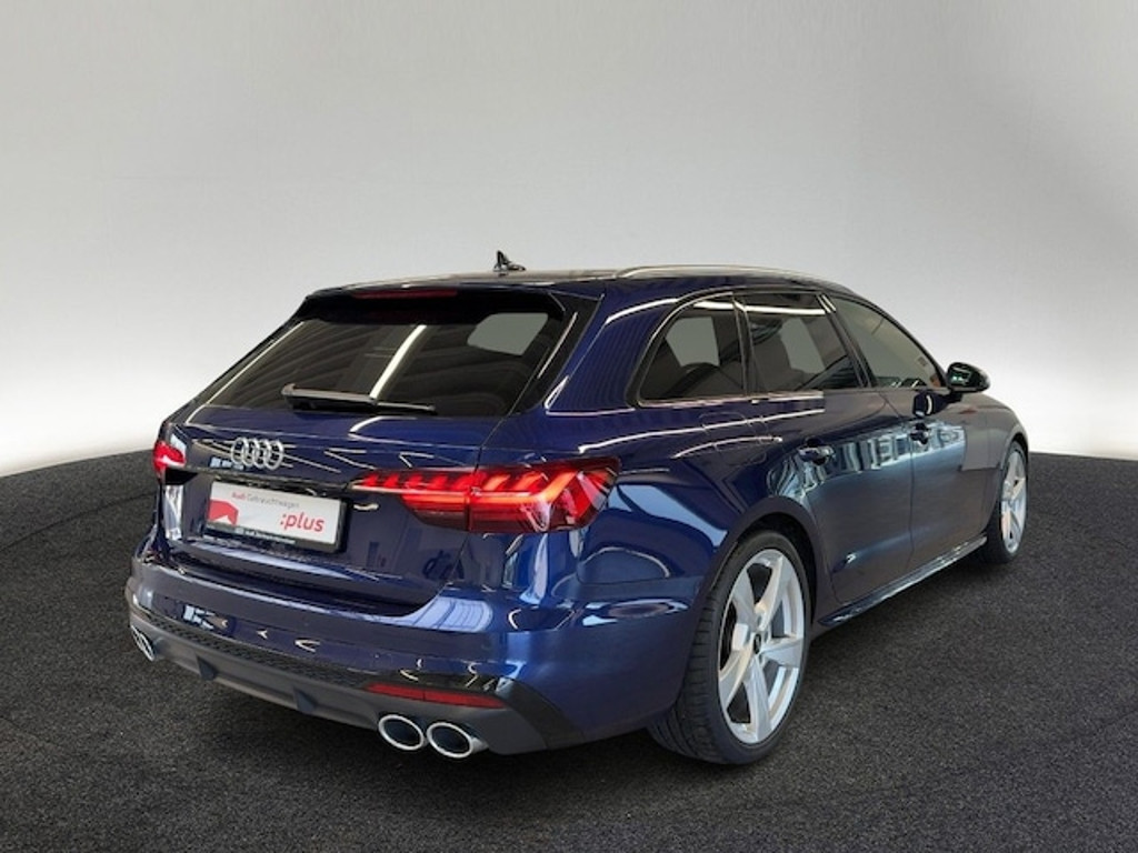 Audi S4