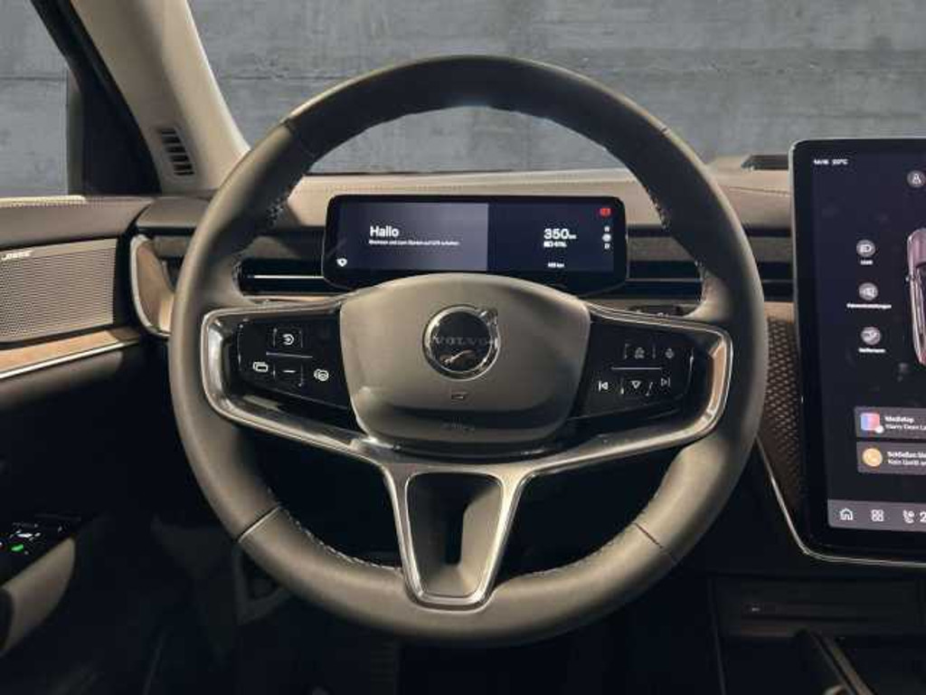 Volvo EX90