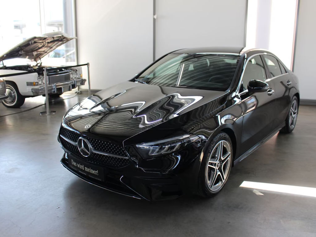 Mercedes-Benz A-Klasse A 200 AMG Line