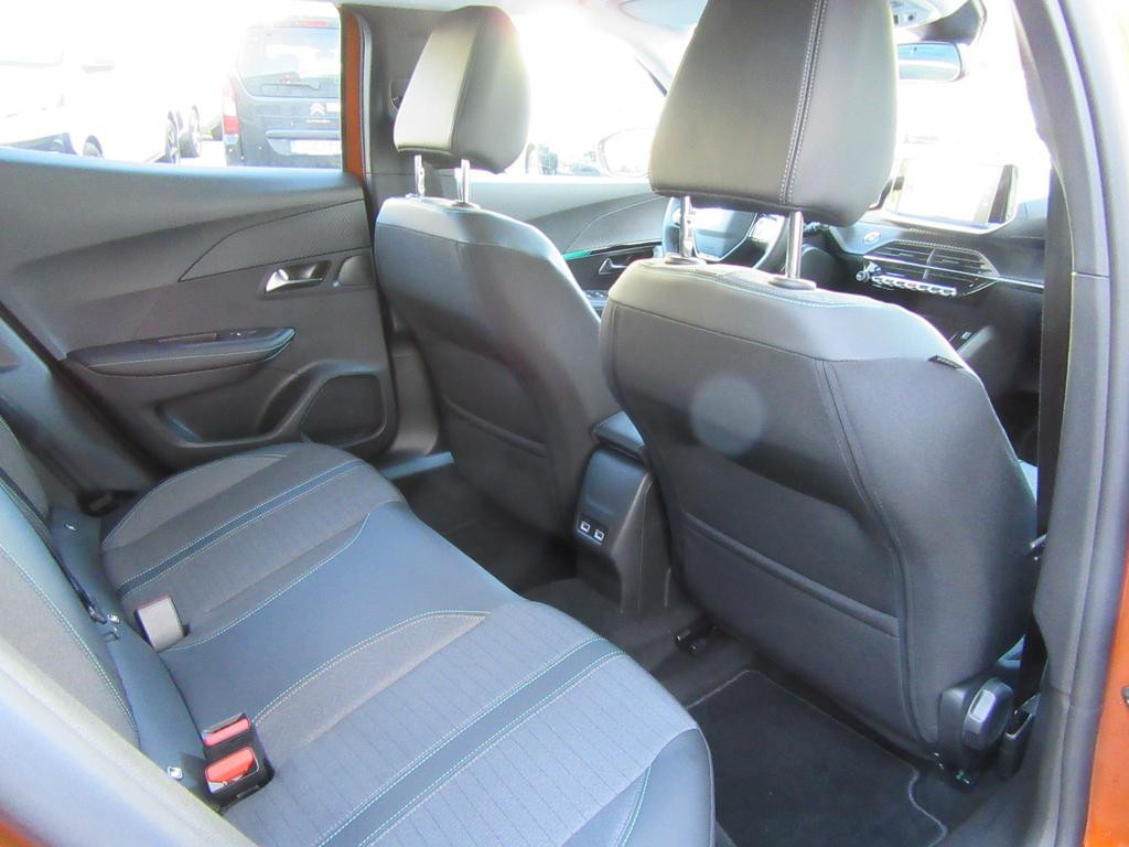 Peugeot e-2008