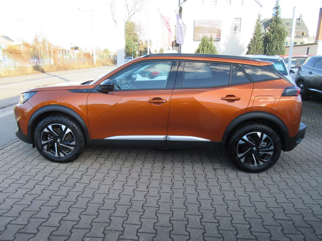 Peugeot e-2008