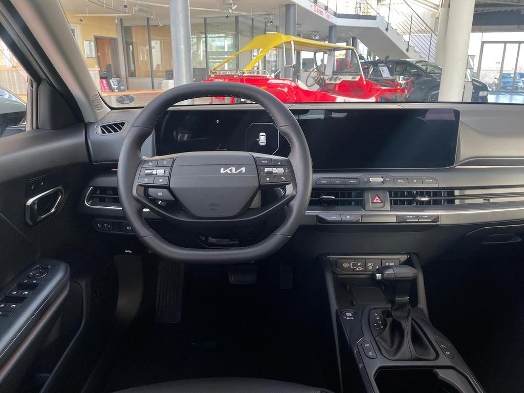 Kia K4