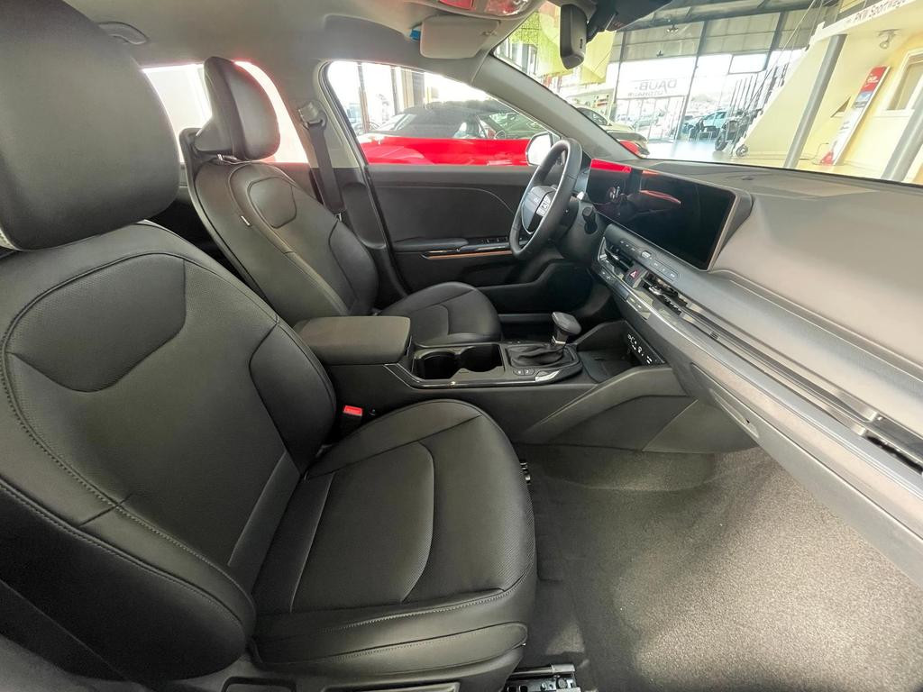Kia K4