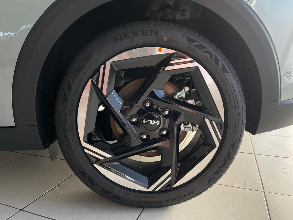 Kia K4