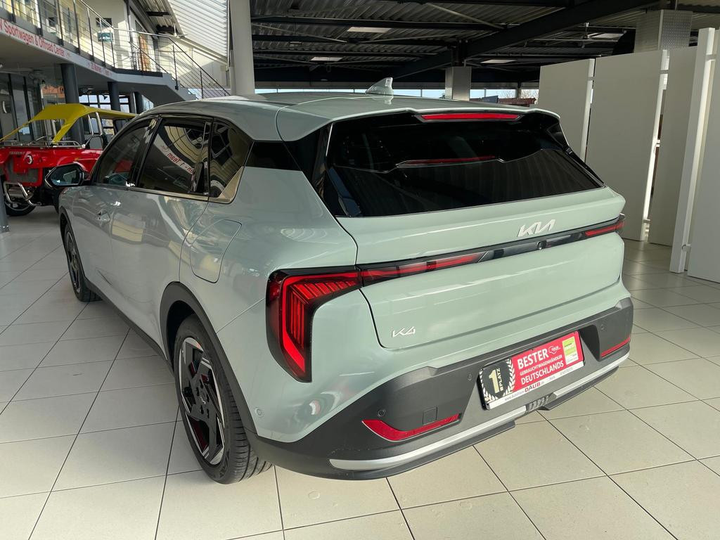 Kia K4