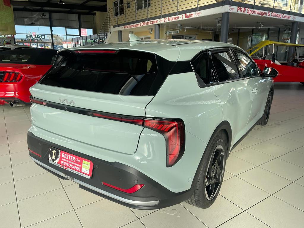 Kia K4