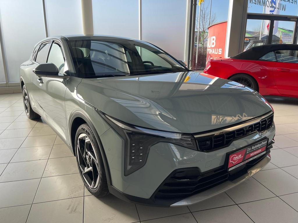 Kia K4
